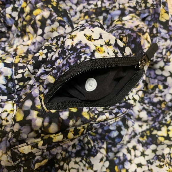 Lululemon Tracker Short V *4" - Picture 6 of 6